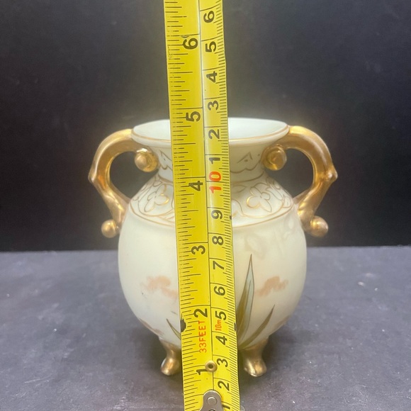 Antique Victoria Carlsbad Austria Handpainted Porcelain Handled Vase - Picture 9 of 10